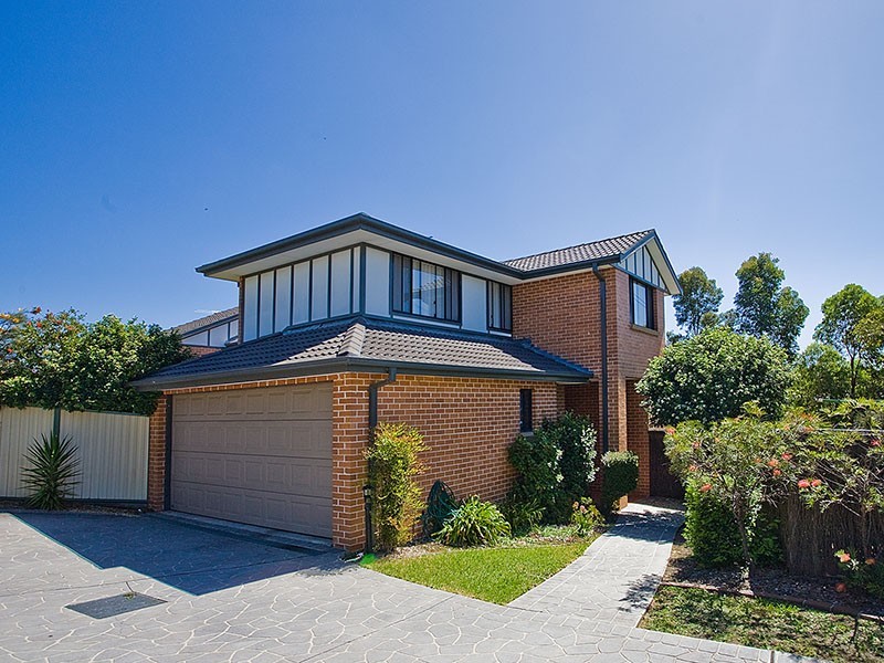 1/1-3  Bataan Close, Illawong NSW 2234