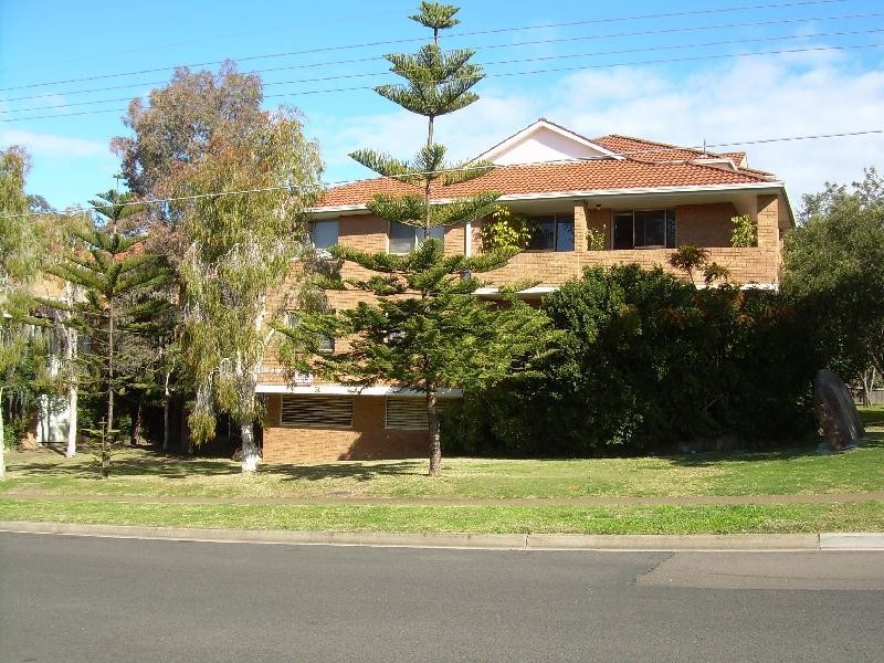 50 Glencoe Street, Sutherland NSW 2232