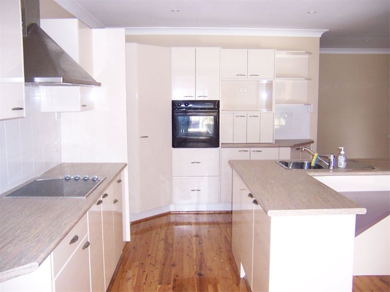 11 Hopman Ave, Menai NSW 2234