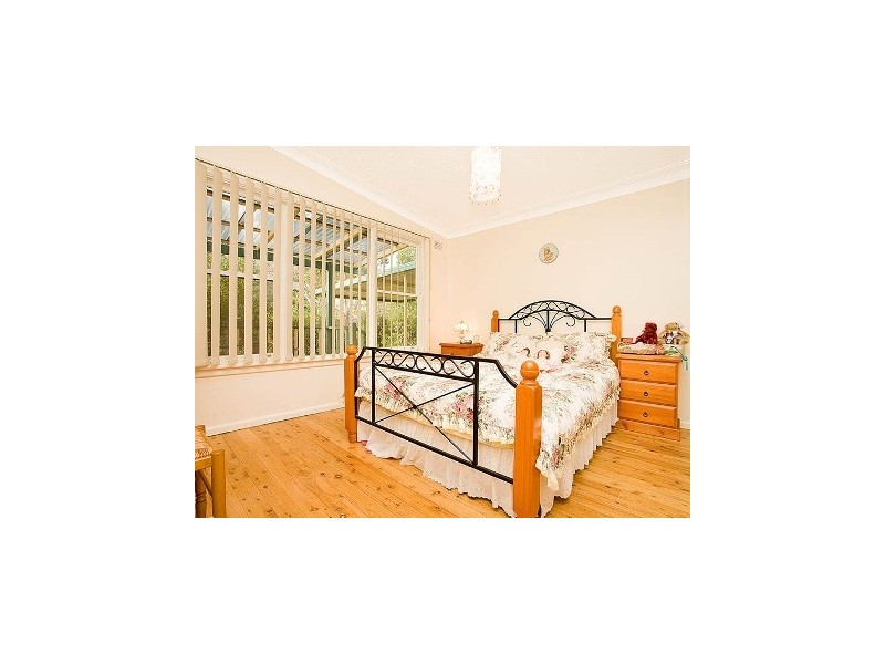 64  Oliver Street, Heathcote NSW 2233