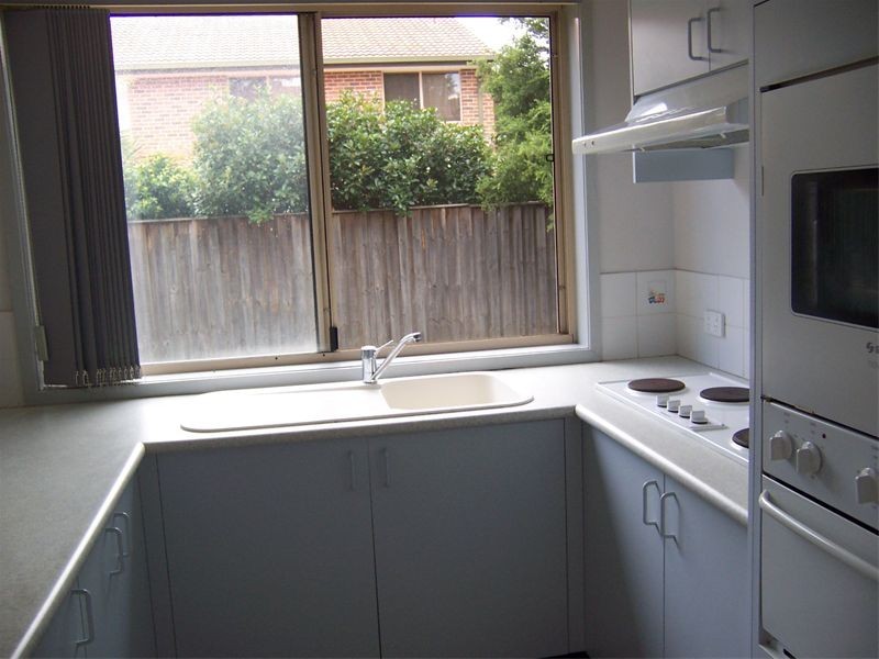 10 Owen Jones Row, Menai NSW 2234