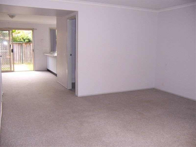 10 Owen Jones Row, Menai NSW 2234