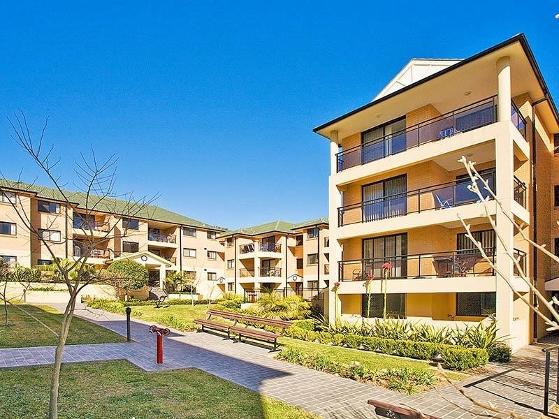 40/104 Glencoe Street, Sutherland NSW 2232