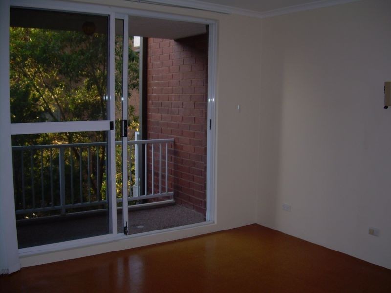 54 Glencoe Street, Sutherland NSW 2232