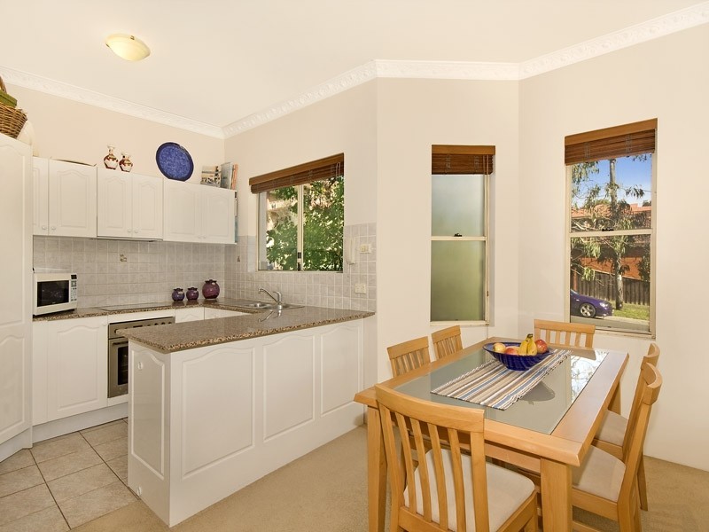 2/86 Linden Street, Sutherland NSW 2232