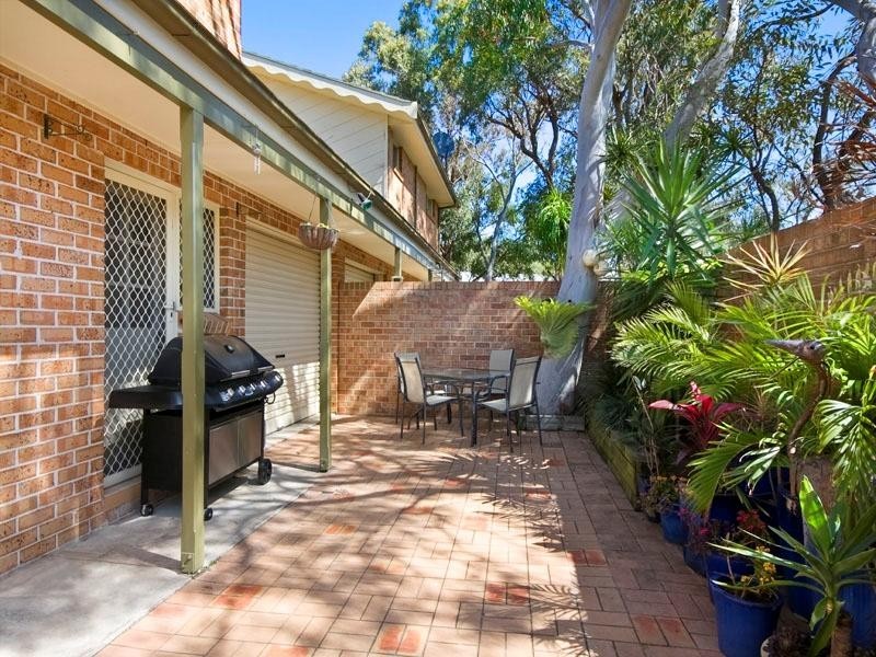 2/96 Toronto Parade, Sutherland NSW 2232