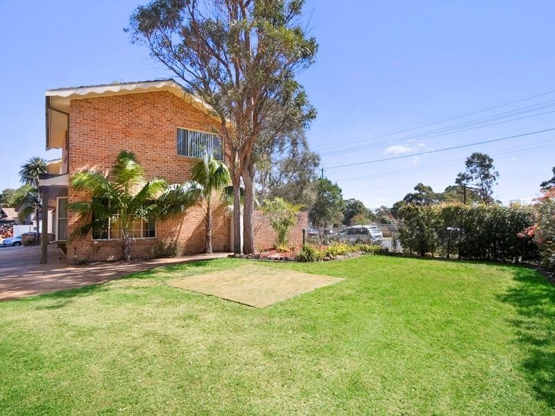 2/96 Toronto Parade, Sutherland NSW 2232