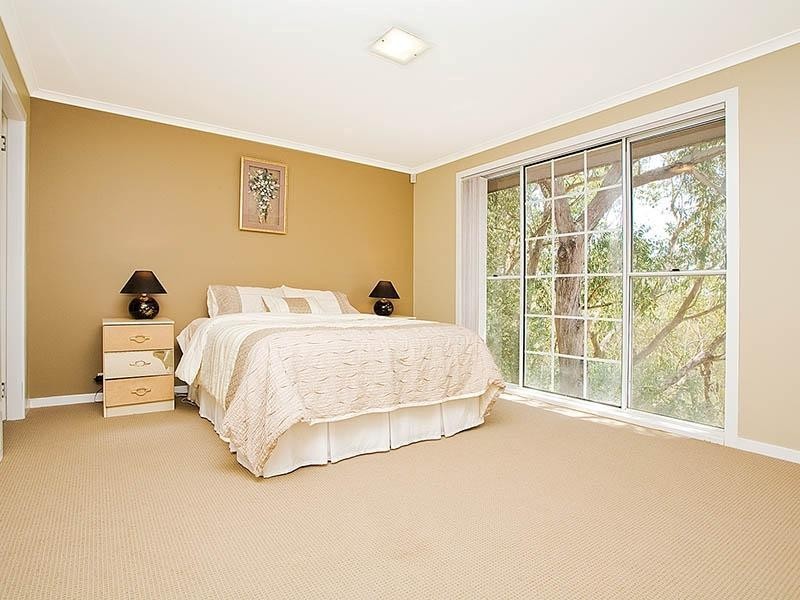 12 Kippax Place, Menai NSW 2234