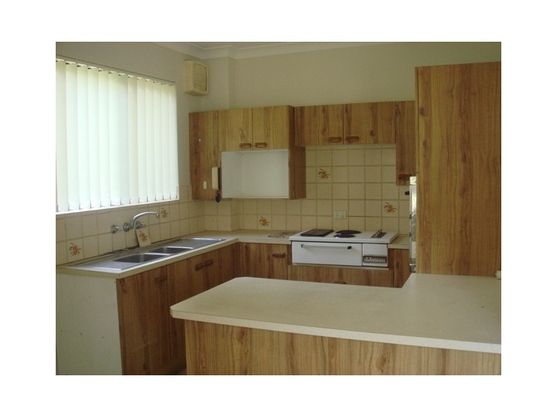 74 Linden Street, Sutherland NSW 2232