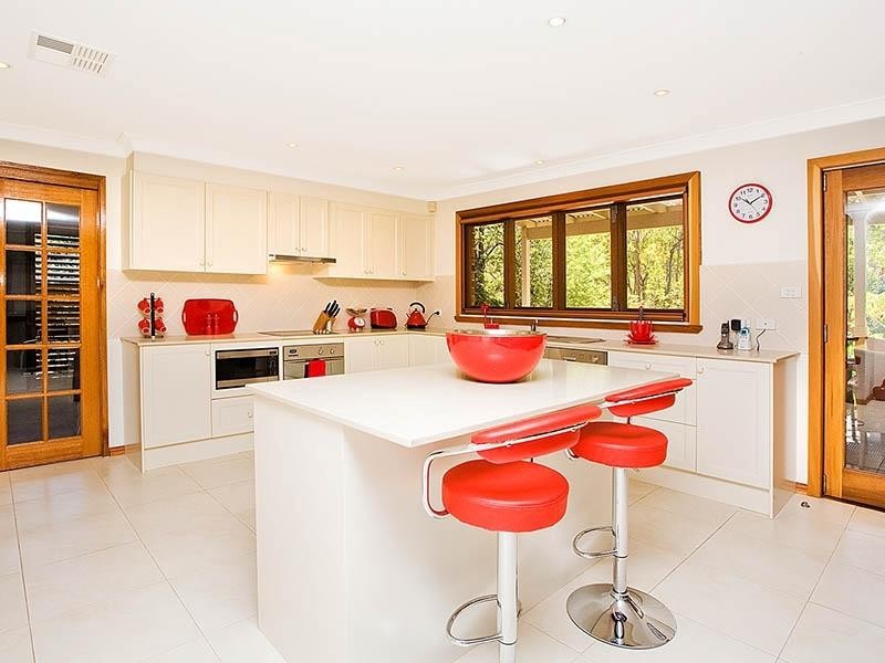 18 Hamelin Place, Illawong NSW 2234