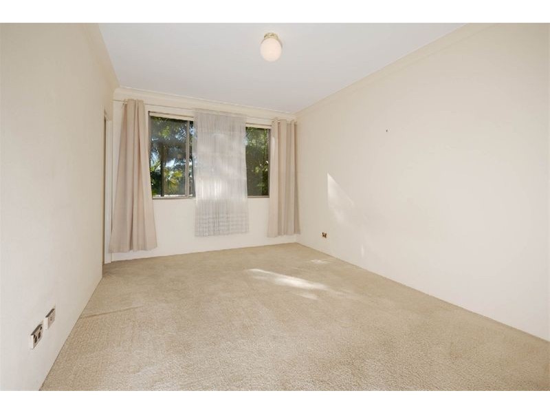 35  Mokera Avenue, Kirrawee NSW 2232