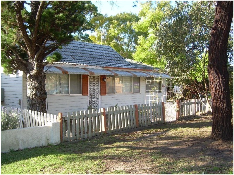 1  Clio Street, Sutherland NSW 2232