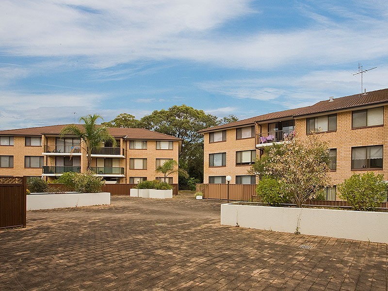 15/94-100 Flora Street, Sutherland NSW 2232