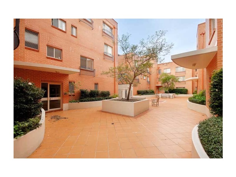 40-44  Belmont Street, Sutherland NSW 2232