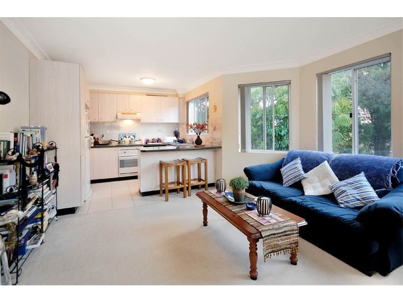 Level 1 23/68-72  Auburn Street, Sutherland NSW 2232