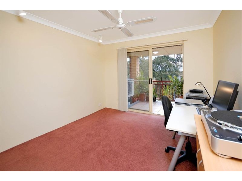 Level 2 12/76-78   Auburn Street, Sutherland NSW 2232