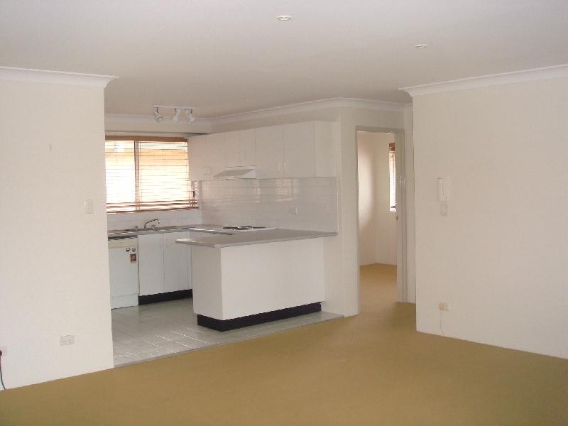 59  Flora Street, Kirrawee NSW 2232