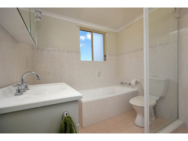Level 1 19/514-520  President Avenue ( Entry via Auburn St ), Sutherland NSW 2232