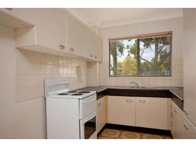 Level 2 35/87-89  Flora Street, Sutherland NSW 2232
