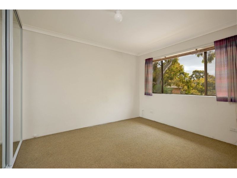 Level 2 35/87-89  Flora Street, Sutherland NSW 2232