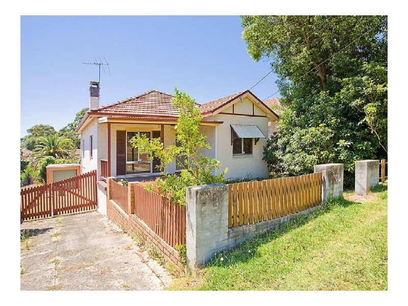 46 Glencoe Street, Sutherland NSW 2232