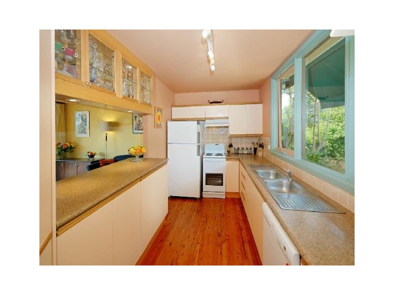 18  BridgeView Street, Yarrawarrah NSW 2233