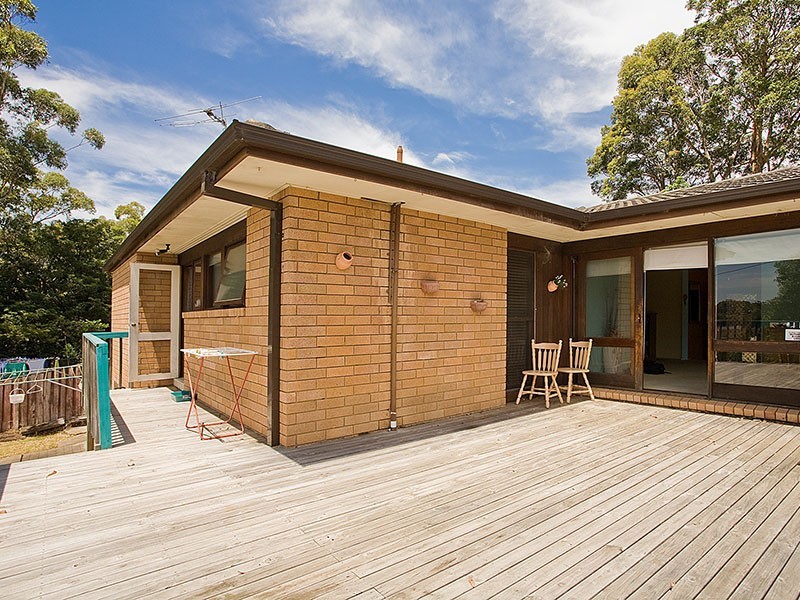 22  Peebles Avenue, Kirrawee NSW 2232