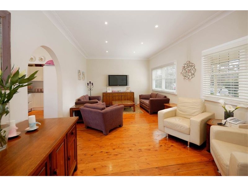 432   President Avenue, Kirrawee NSW 2232