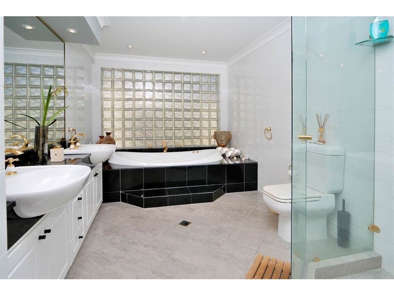 11   Baliga Avenue, Caringbah NSW 2229