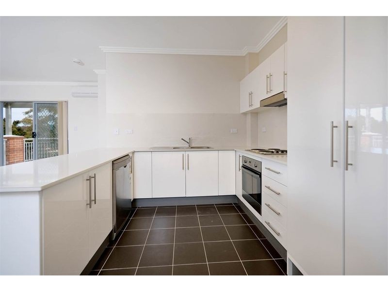 15  Stuart Street, Helensburgh NSW 2508