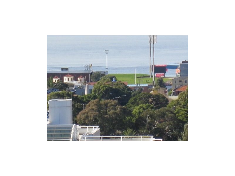 Level 6 room 605 no 44/6-10  Gladstone Ave, Wollongong NSW 2500