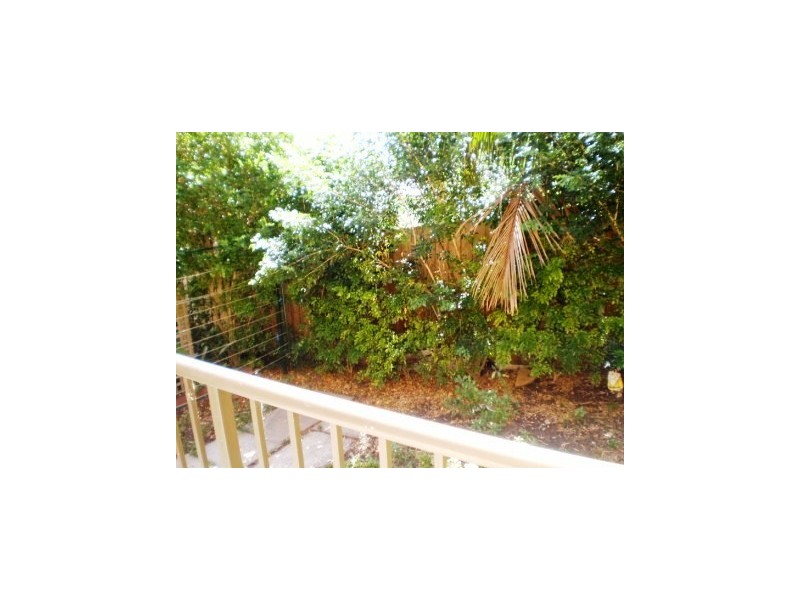 2/347A Livingstone Road, Marrickville NSW 2204