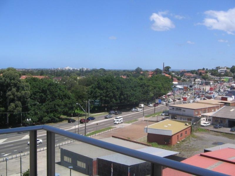 4 BRODIE SPARK DRIVE, Wolli Creek NSW 2205