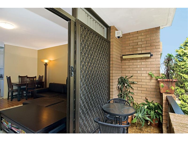 1/374-376 Livingstone Road, Marrickville NSW 2204