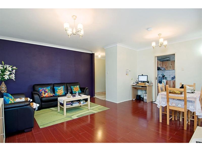 2/12 Schwebel Street, Marrickville NSW 2204