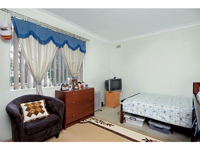 2/12 Schwebel Street, Marrickville NSW 2204