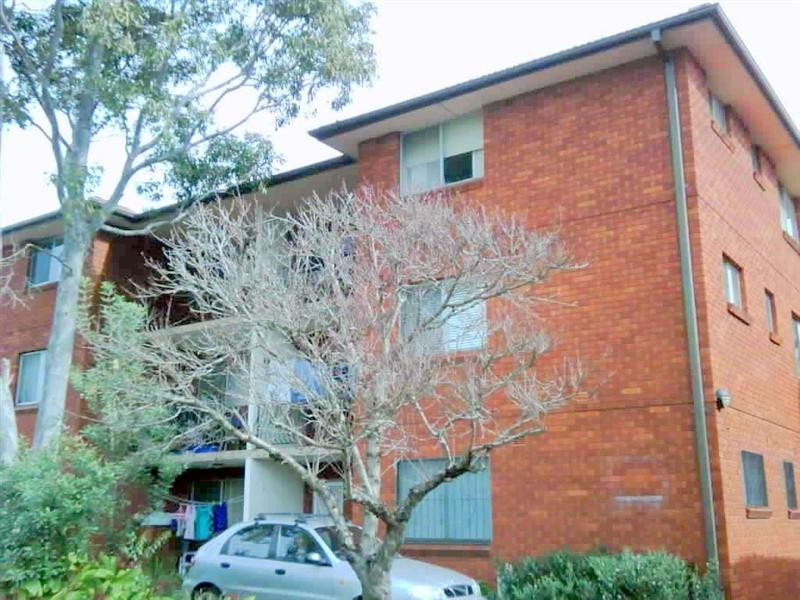 10/12 Woodbury Street, Marrickville NSW 2204