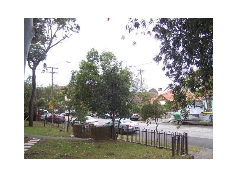 Level 1 1/277 Livingstone Road, Marrickville NSW 2204