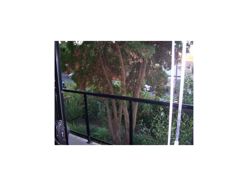 1/30  Glen St, Marrickville NSW 2204