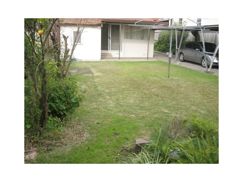 27 Lancelot Street, Condell Park NSW 2200