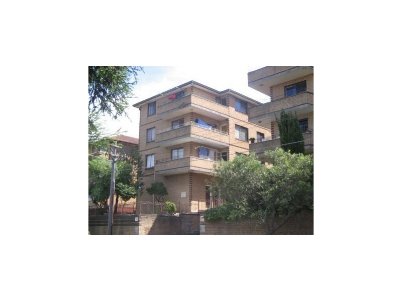 4/24  Glen St, Marrickville NSW 2204