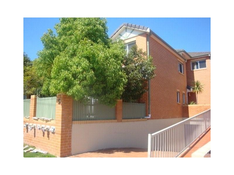 2/5  ROMANI AVE, Hurstville NSW 2220