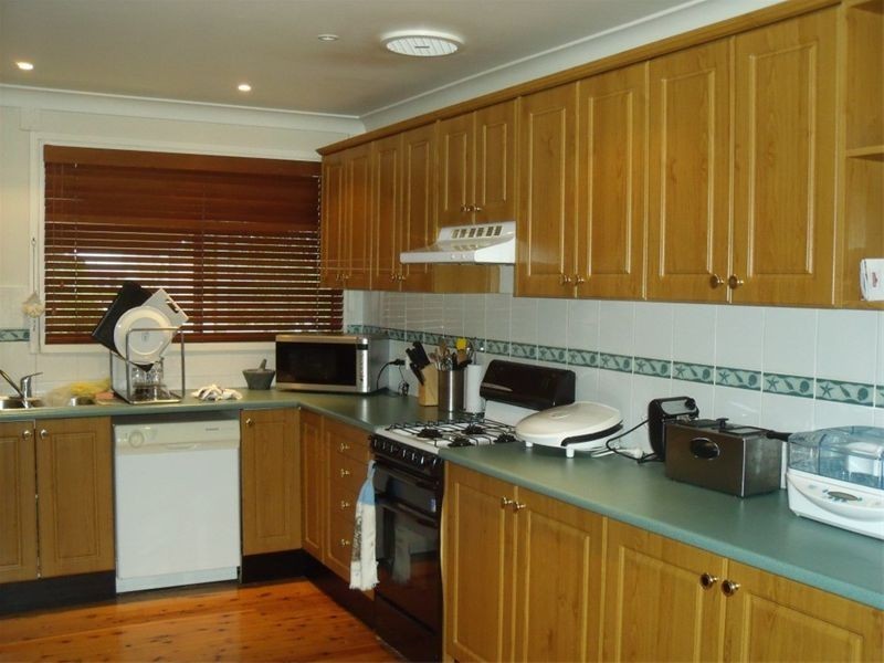 11 Watson St, Hammondville NSW 2170