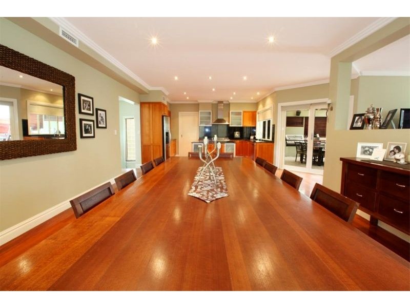 55  Riverview Rd, Pleasure Point NSW 2172