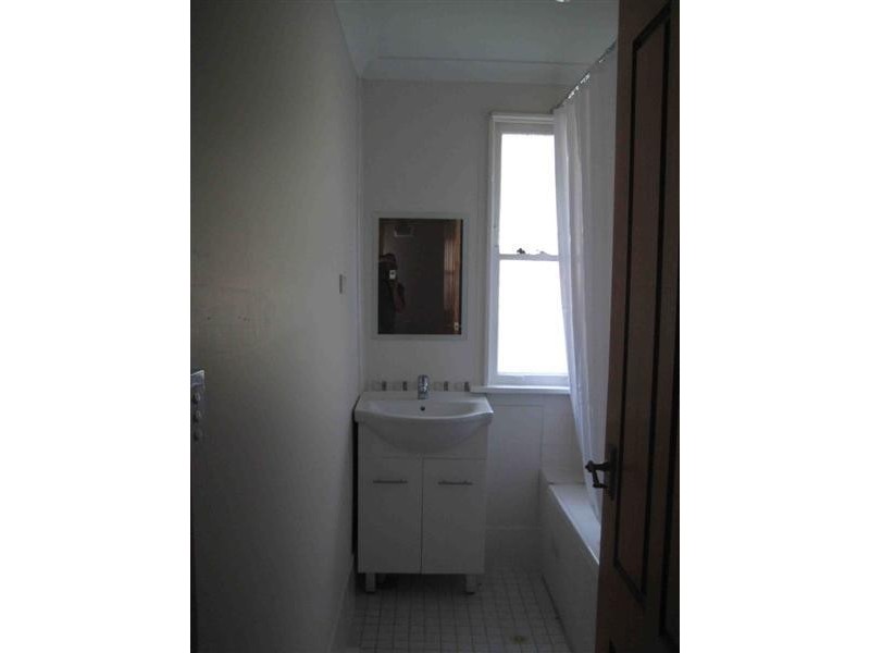 42 Brallos Ave, Holsworthy NSW 2173