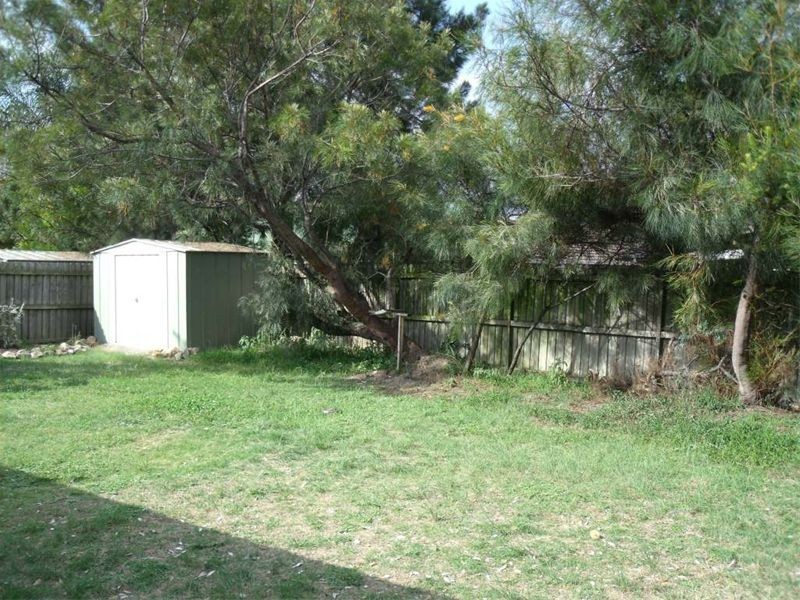 3 Acola Court, Wattle Grove NSW 2173