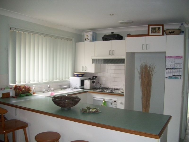 15 Corryton Court, Wattle Grove NSW 2173