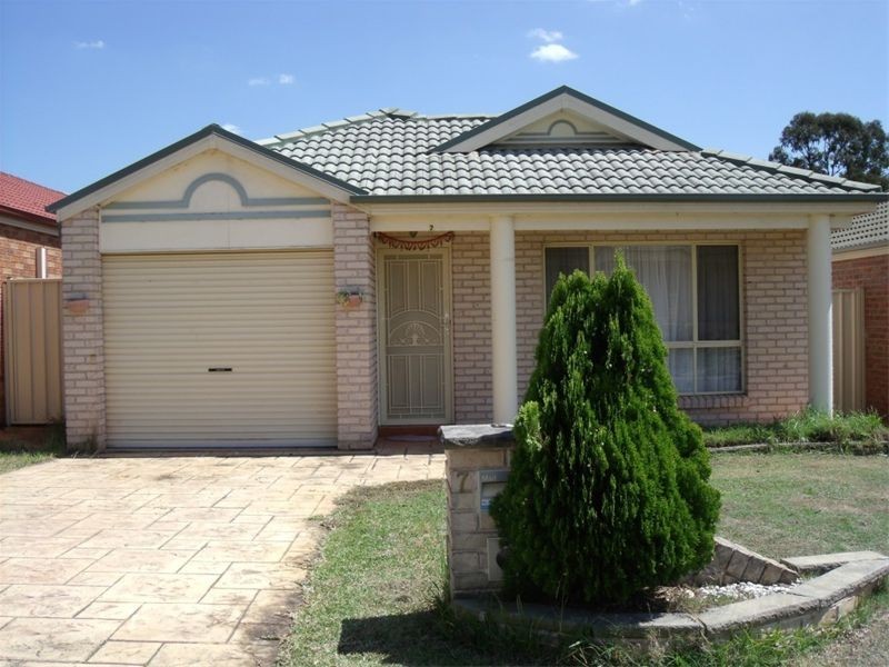 7  Quamby Court, Wattle Grove NSW 2173