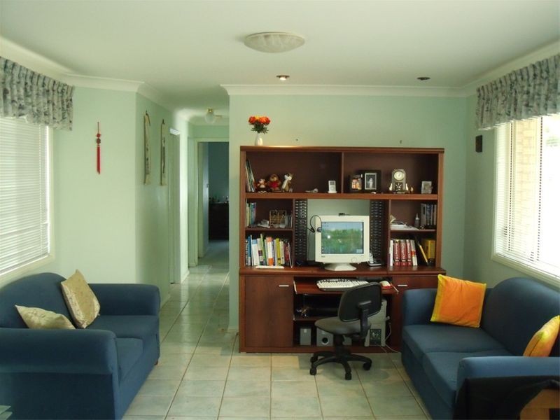 7  Quamby Court, Wattle Grove NSW 2173