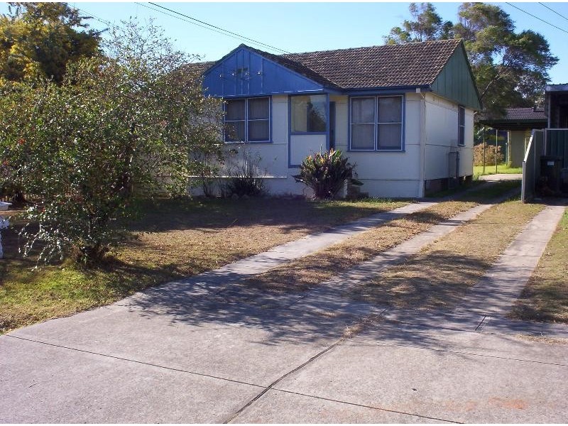 9 Tarakan Court, Holsworthy NSW 2173